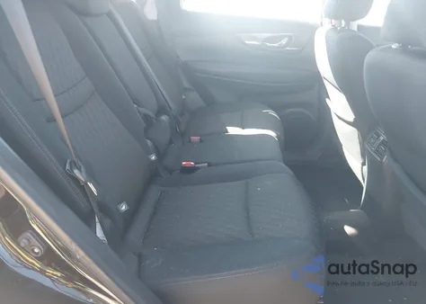 2017 Nissan Rogue S z USA, uszkodzony, nr VIN 5N1AT2MV6HC817931